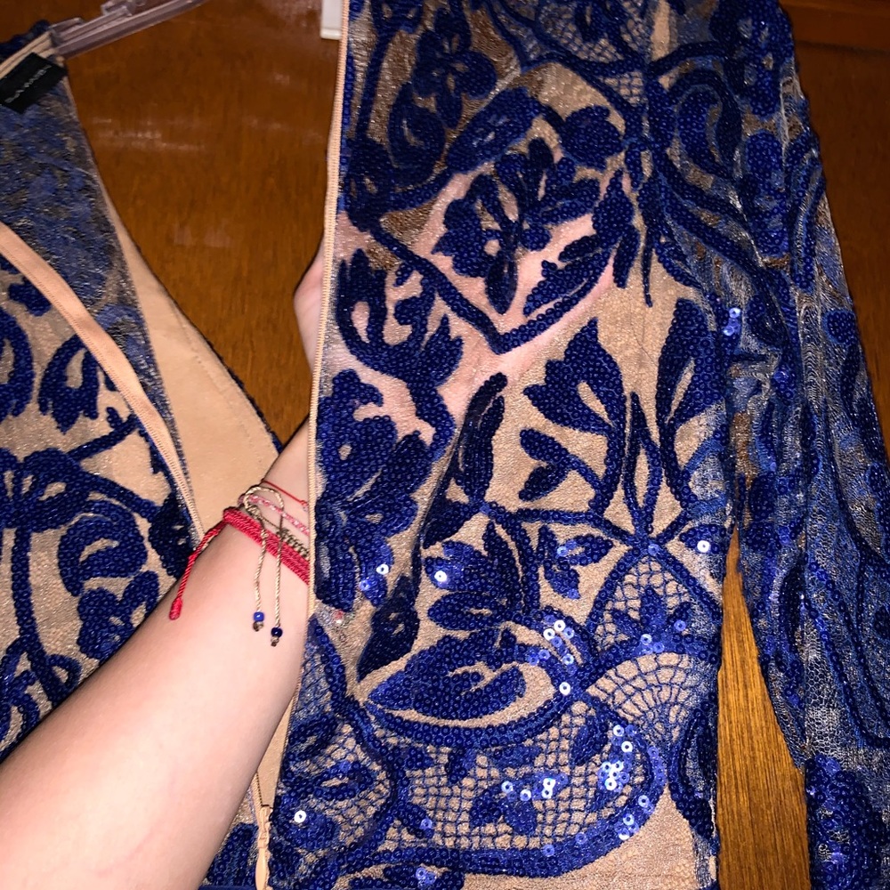 Dress - Picture 6 of 8